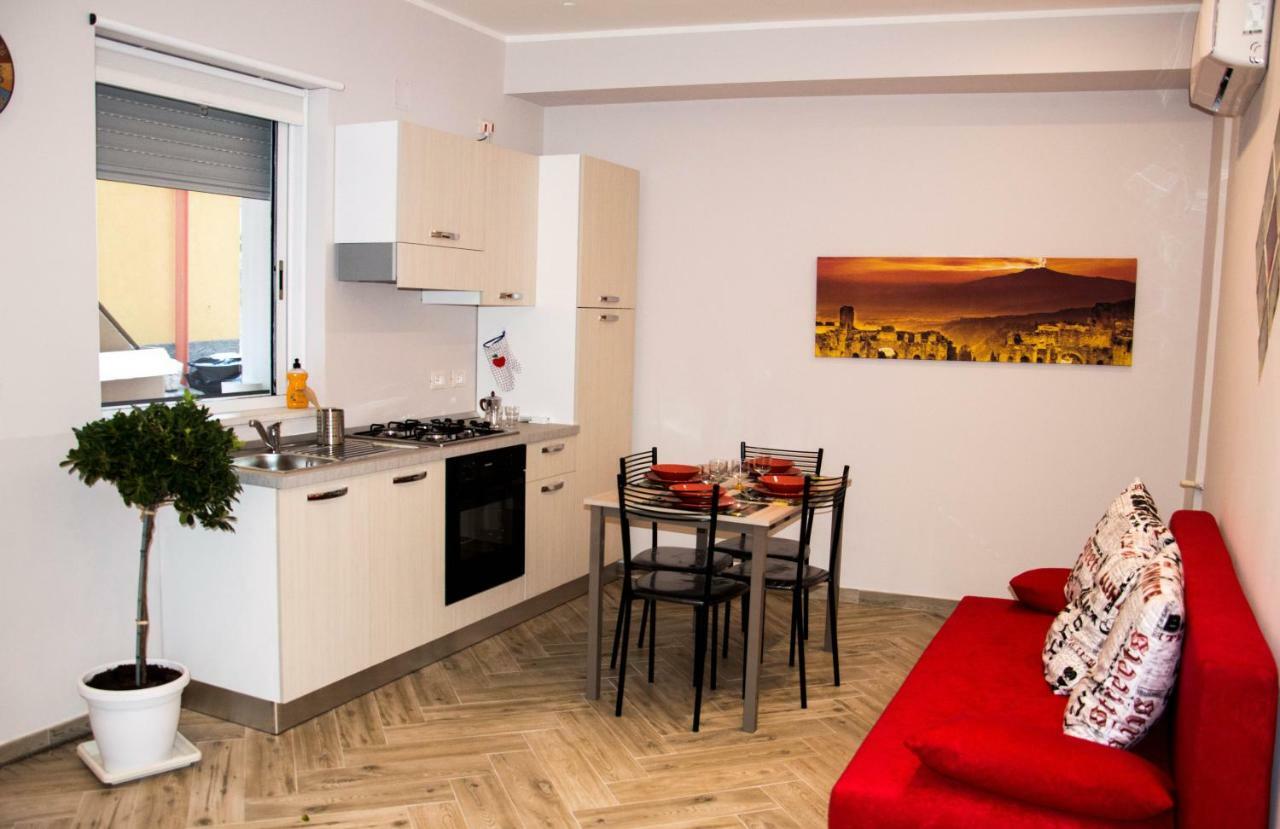 Maretna Apartment Giardini Naxos Exterior photo